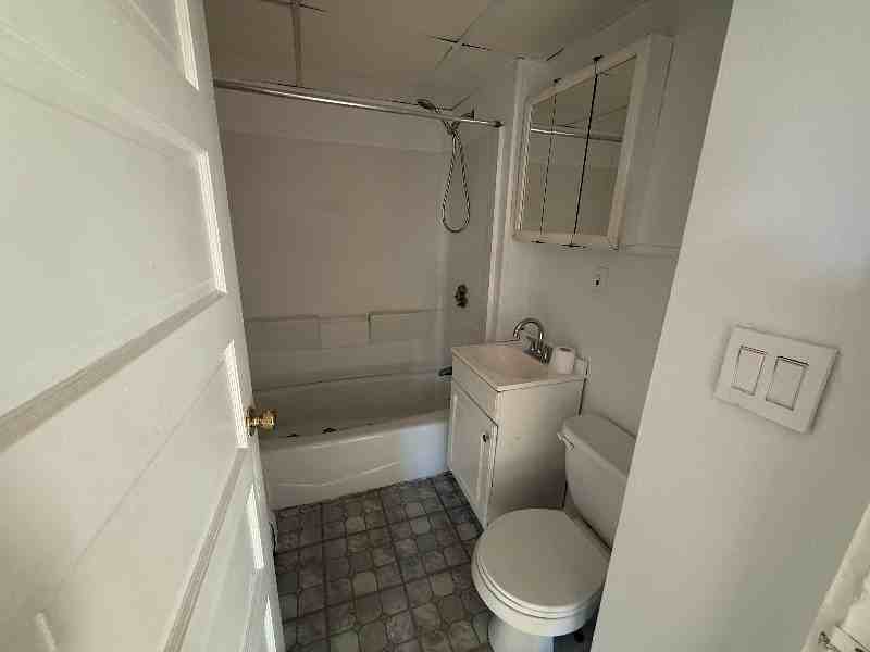 13 Union St #2 - Photo 5 of 12