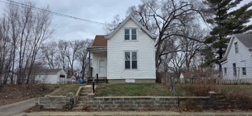 featured image of 1831 S Westmoreland Ave