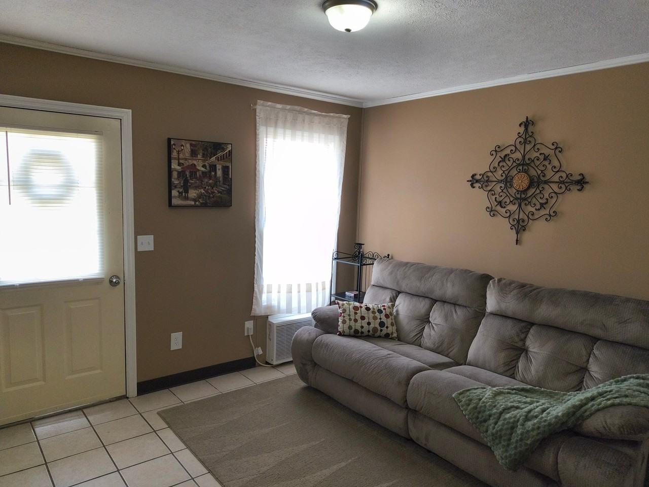 54 Sitz Dr #G - Photo 2 of 4
