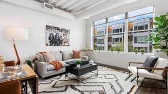 993 W Dakin St - Photo 1 of 1