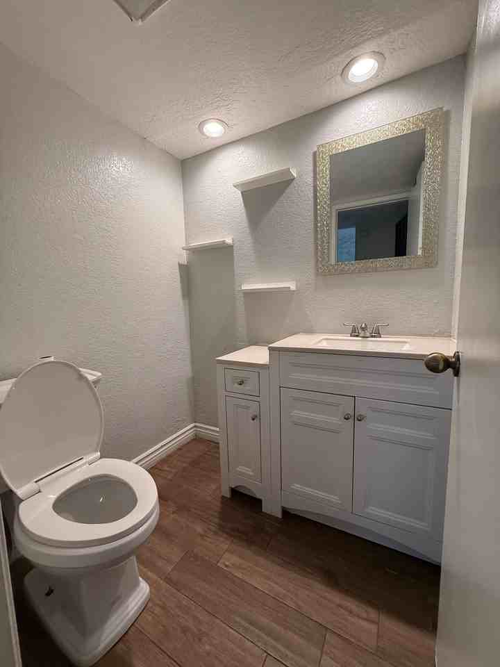 15831 Nan Ave - Photo 3 of 25