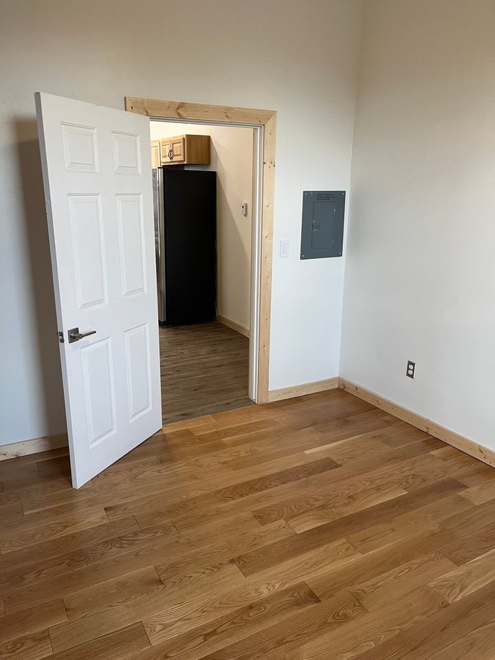 107 W Front St #2 - Photo 2 of 8