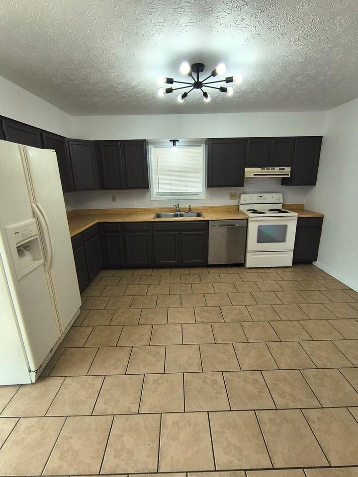 111 Paint Rock Ferry Rd #A