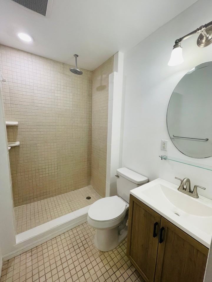 1440 Mandel Rd - Photo 2 of 11