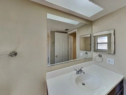 285 Millstone Dr #A11 - Photo 6 of 9