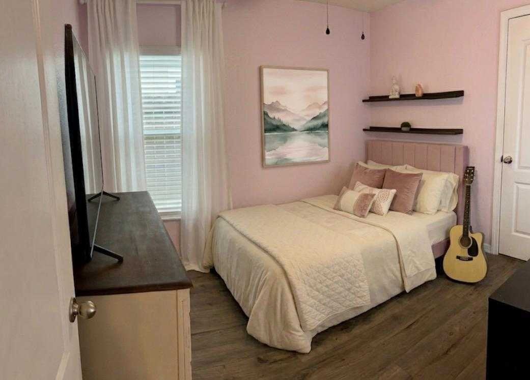 211 Teakwood Dr - Photo 7 of 8