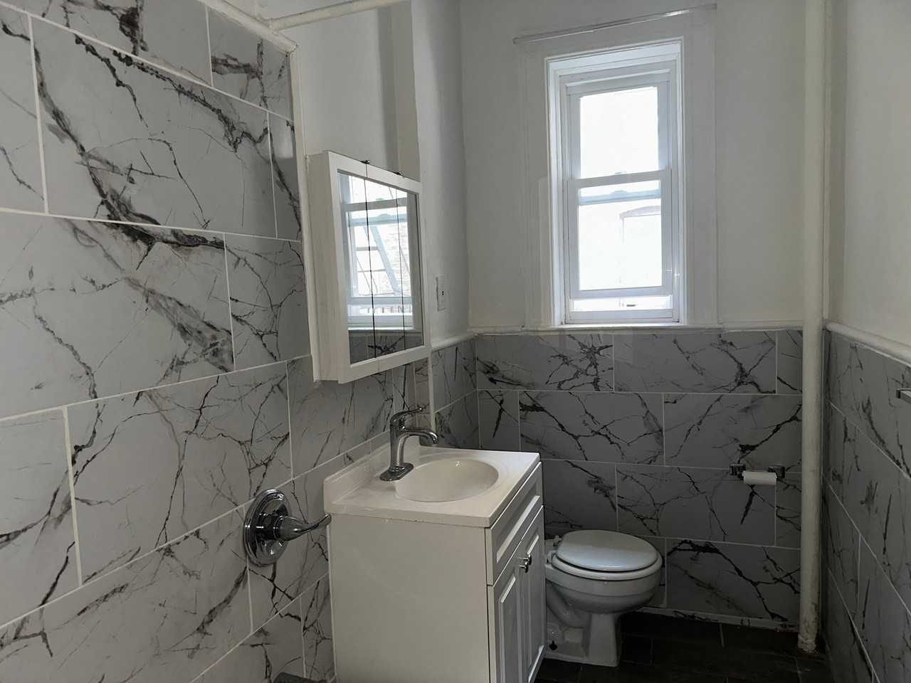 804 Avenue C #8 - Photo 5 of 14