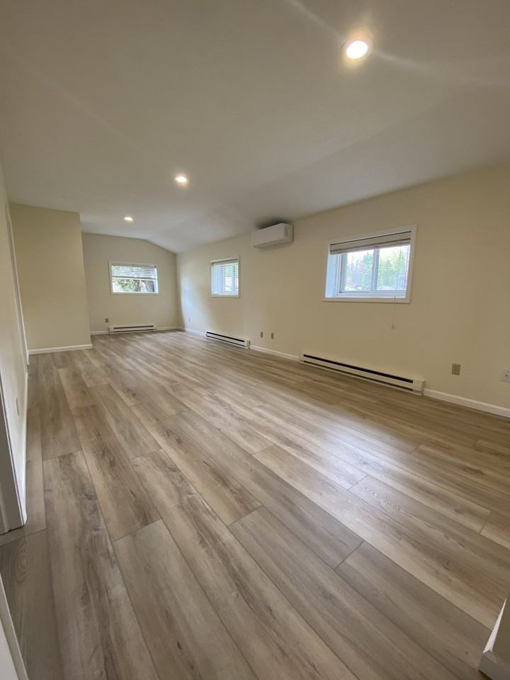 3781 4 Mile Rd N - Photo 3 of 18