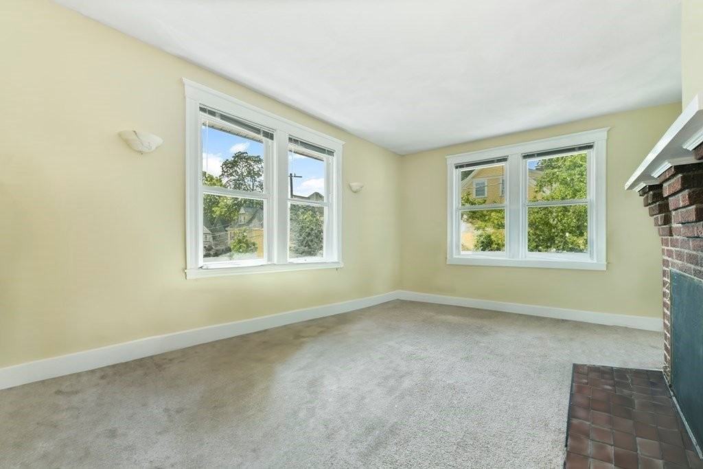 79 Charlesbank Rd - Photo 2 of 8