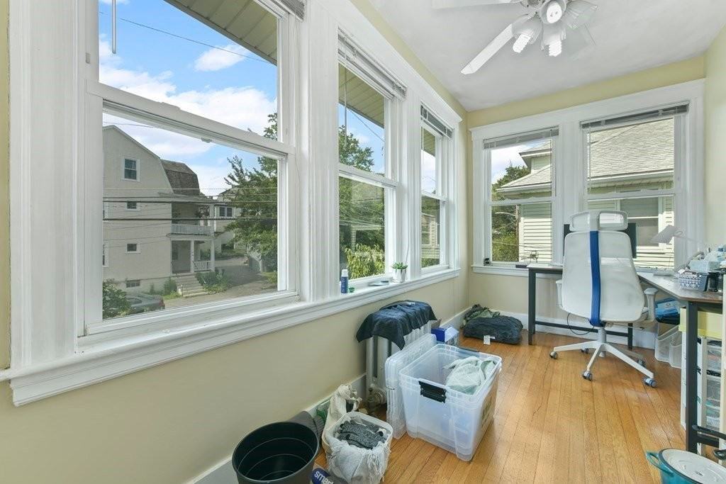 79 Charlesbank Rd - Photo 4 of 8