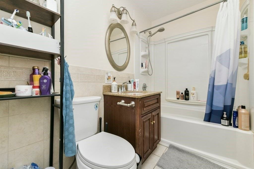 79 Charlesbank Rd - Photo 5 of 8
