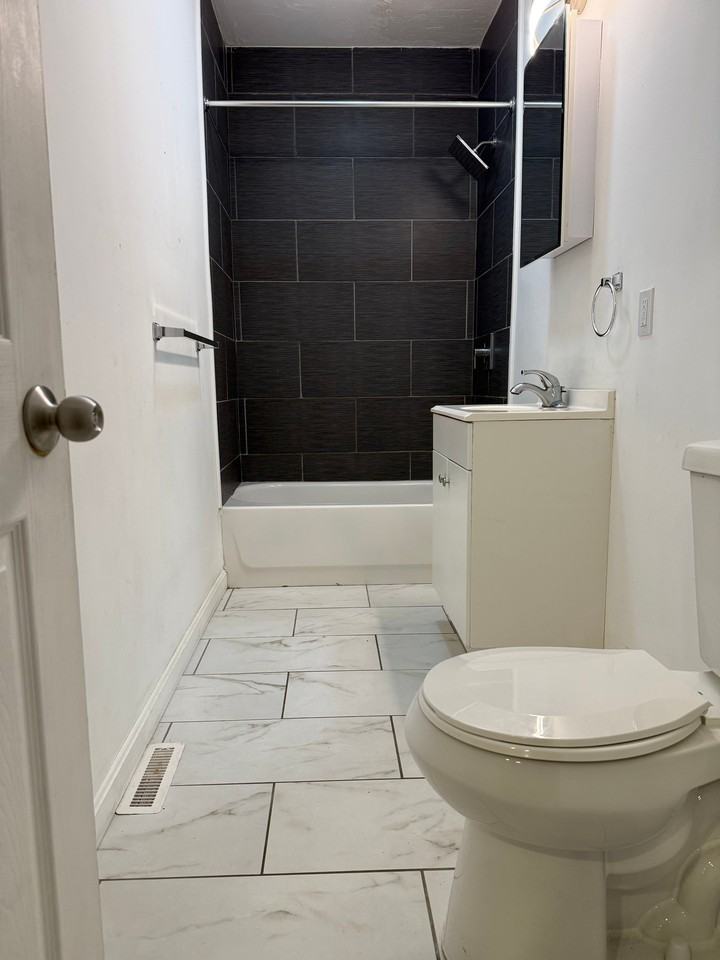 69 Catharine St #1 - Photo 6 of 17