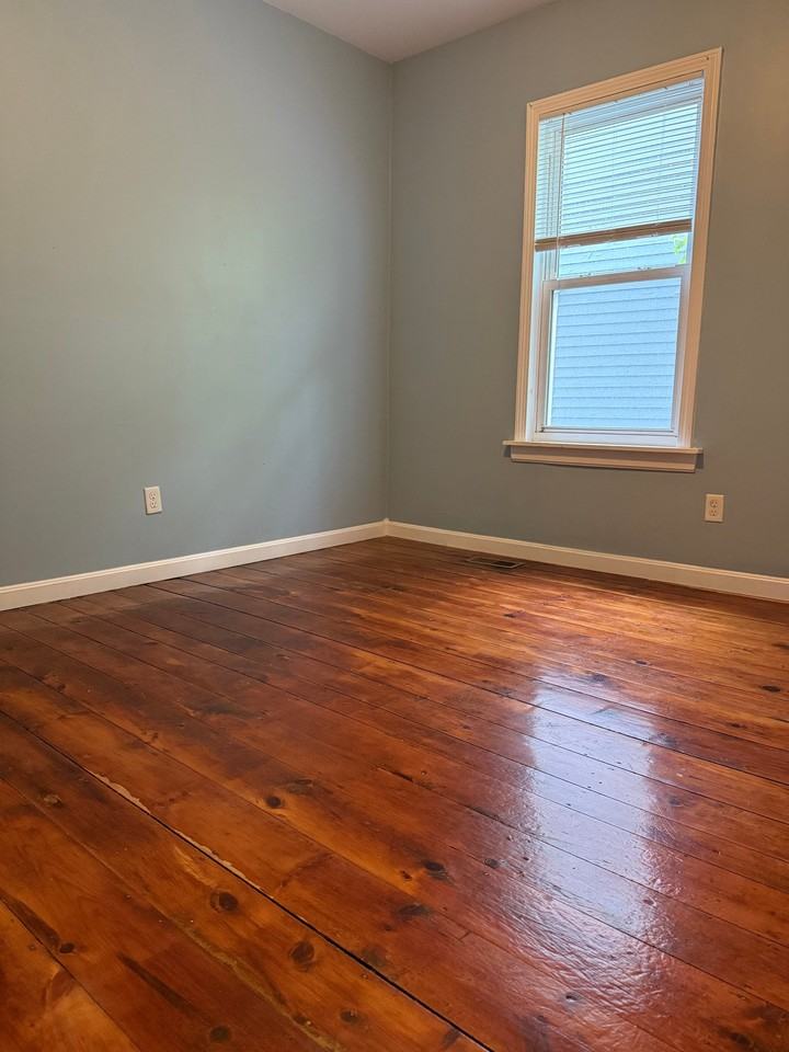 69 Catharine St #1 - Photo 7 of 17