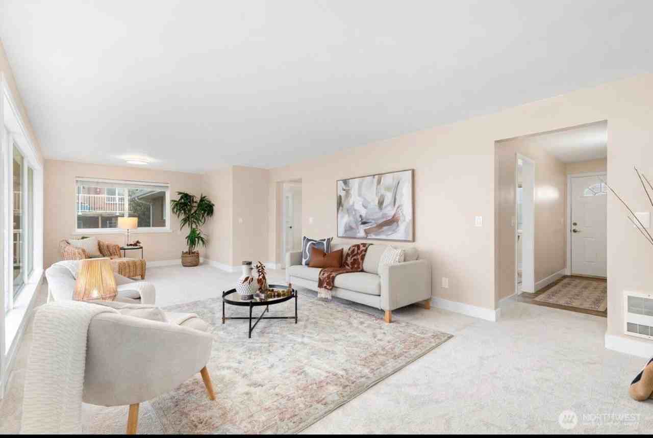 1301 Edmonds Ave Ne #1 - Photo 3 of 12