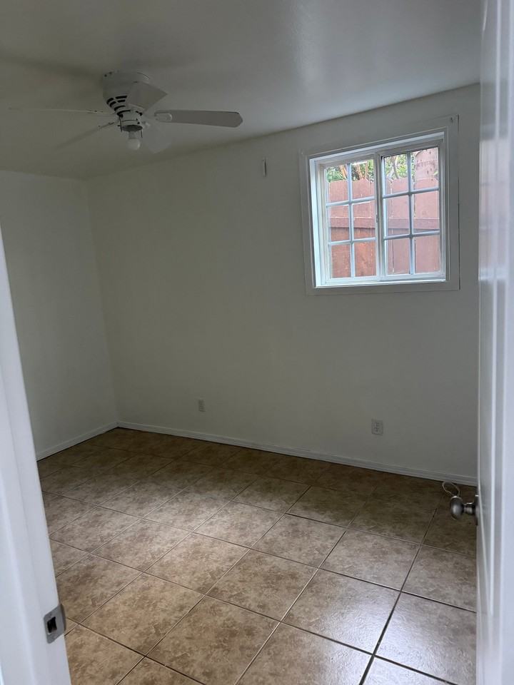 3268 National Ave #B - Photo 4 of 10