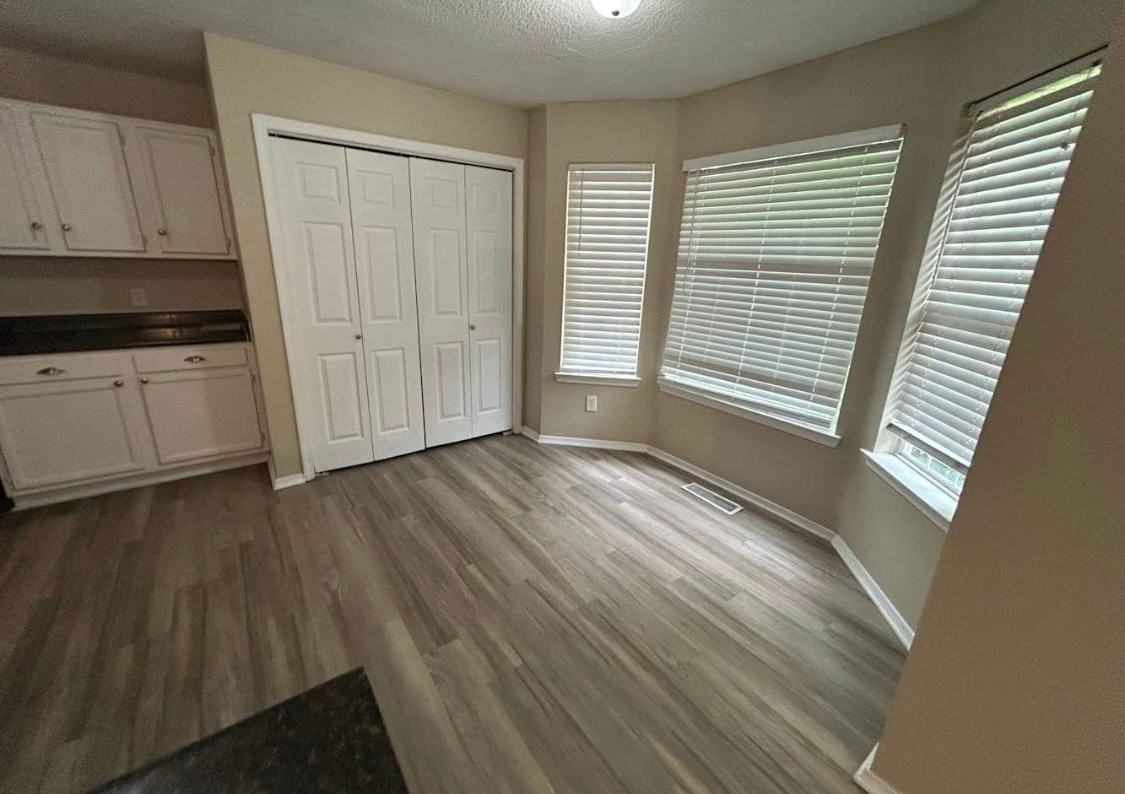 4403 Horseshoe Ct - Photo 5 of 9