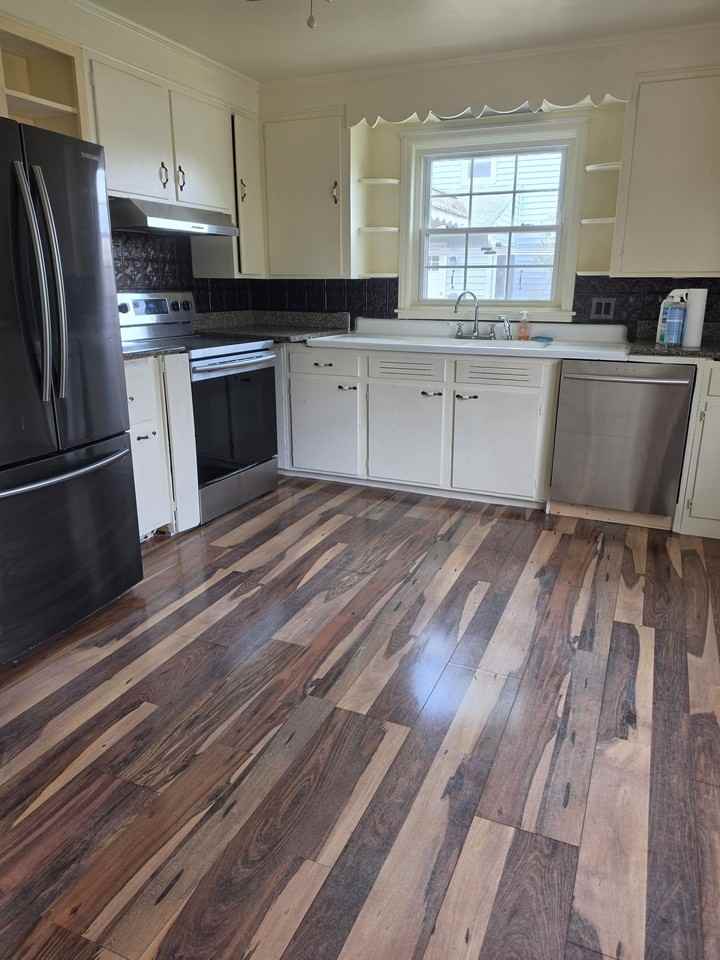 226 Chestnut Ave #1stFLLOR - Photo 7 of 10