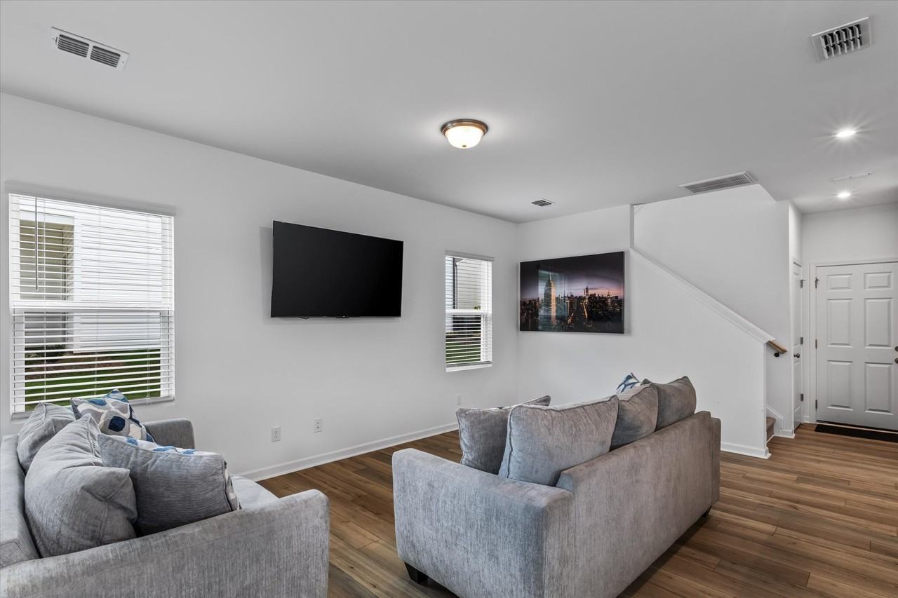 502 Amhurst St Sw #001 - Photo 7 of 13