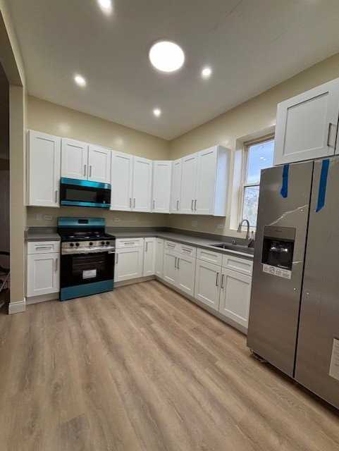 645 N Avers Ave #2 - Photo 3 of 6