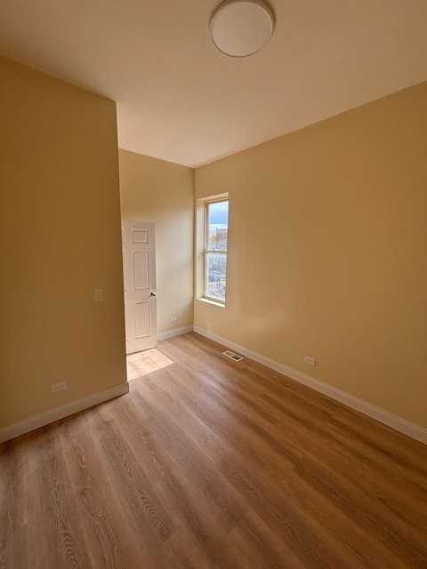 645 N Avers Ave #2 - Photo 6 of 6