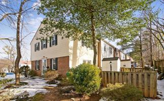 featured image of 2 Prairie Rose Ct