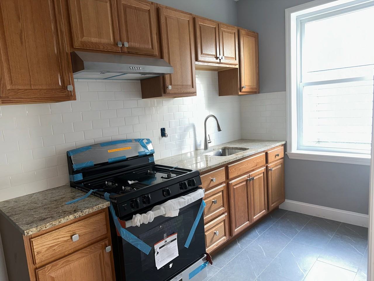 804 Avenue C #9 - Photo 5 of 11