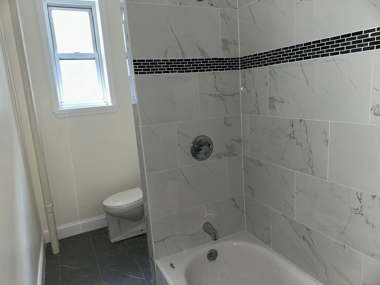 804 Avenue C #9 - Photo 6 of 11