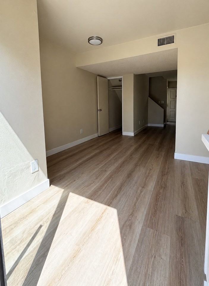 7621 10th St #D - Photo 6 of 15