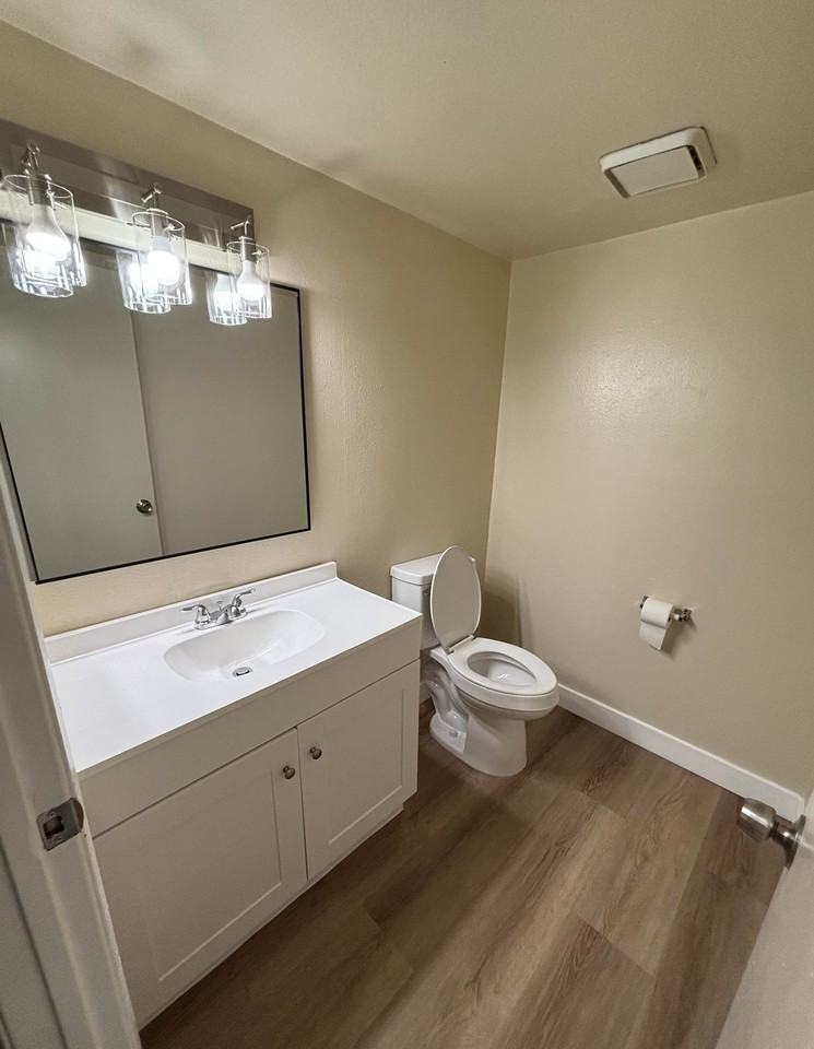 7621 10th St #D - Photo 7 of 15