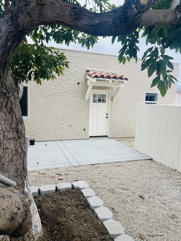 172 E Ramona St #NA - Photo 2 of 13