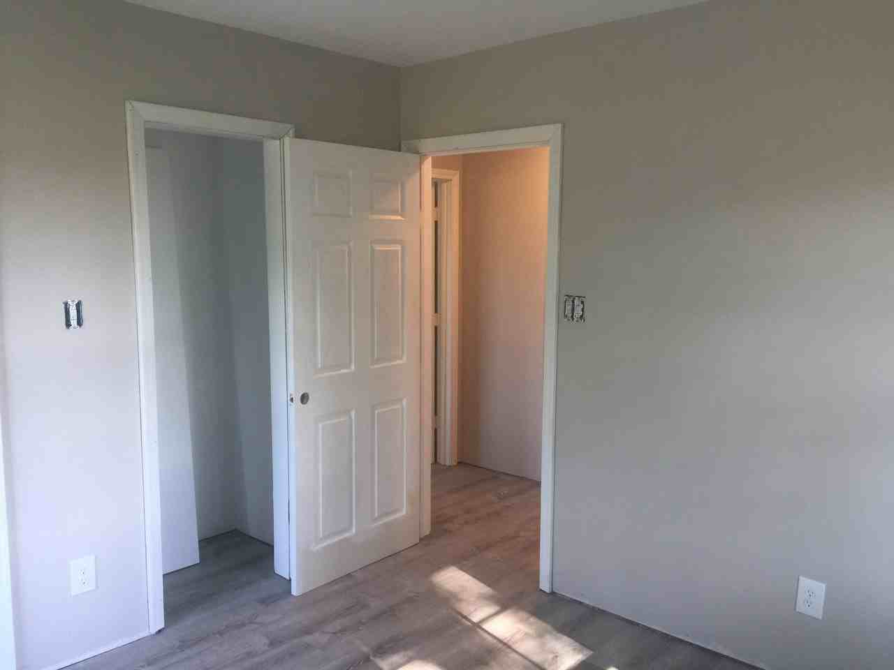 870 Ne Access Rd #NA - Photo 6 of 12