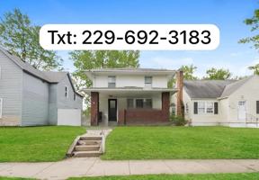 featured image of 905 E Calvert St #NA