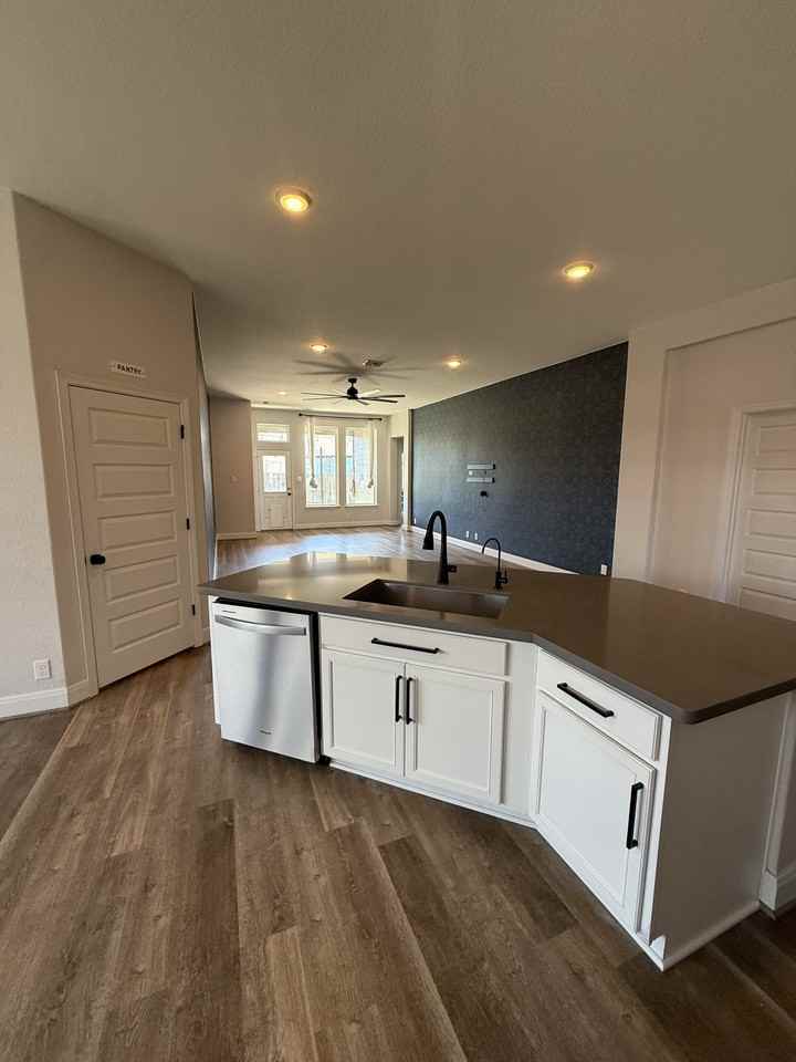 908 Ulster #NA - Photo 7 of 27