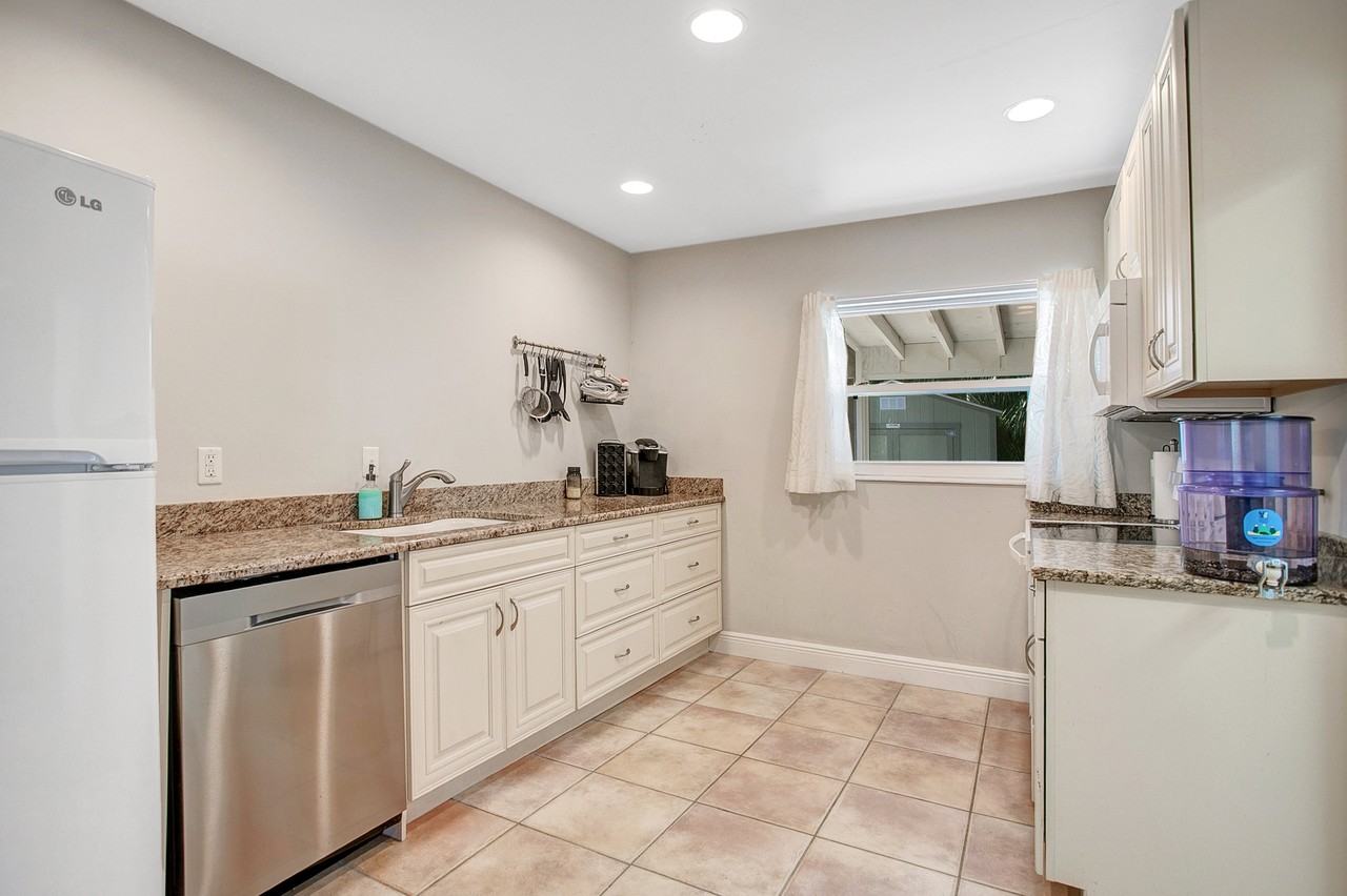 6507 Bayshore Blvd #NA - Photo 5 of 17