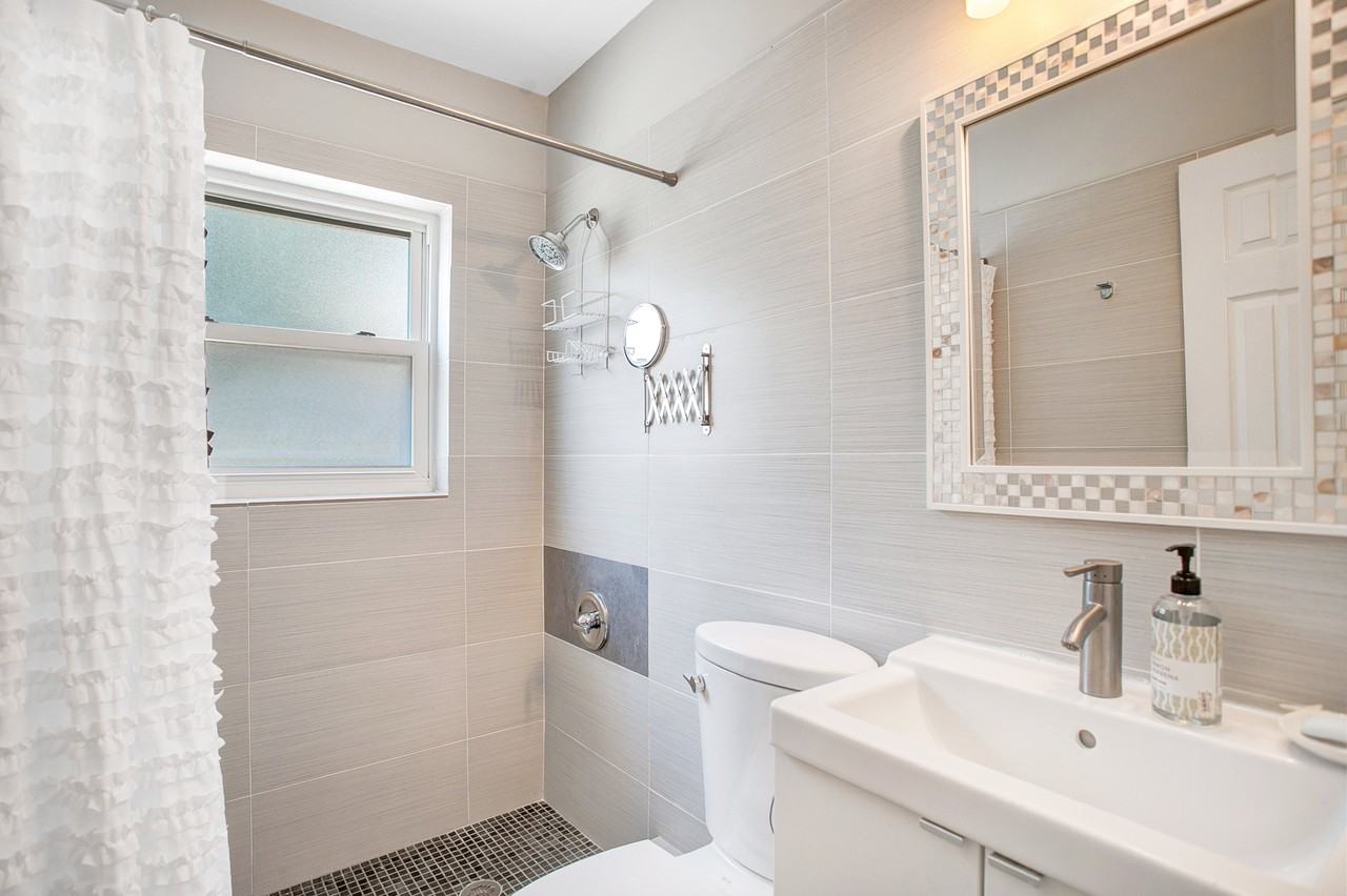 6507 Bayshore Blvd #NA - Photo 6 of 17