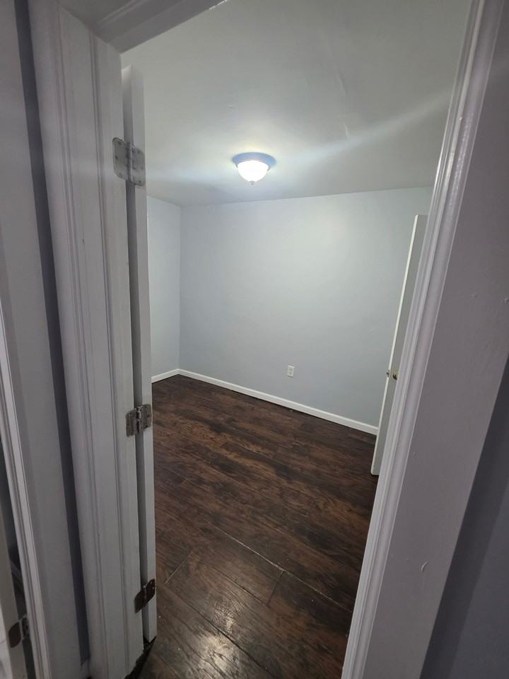 5915 Morton St - Photo 2 of 14