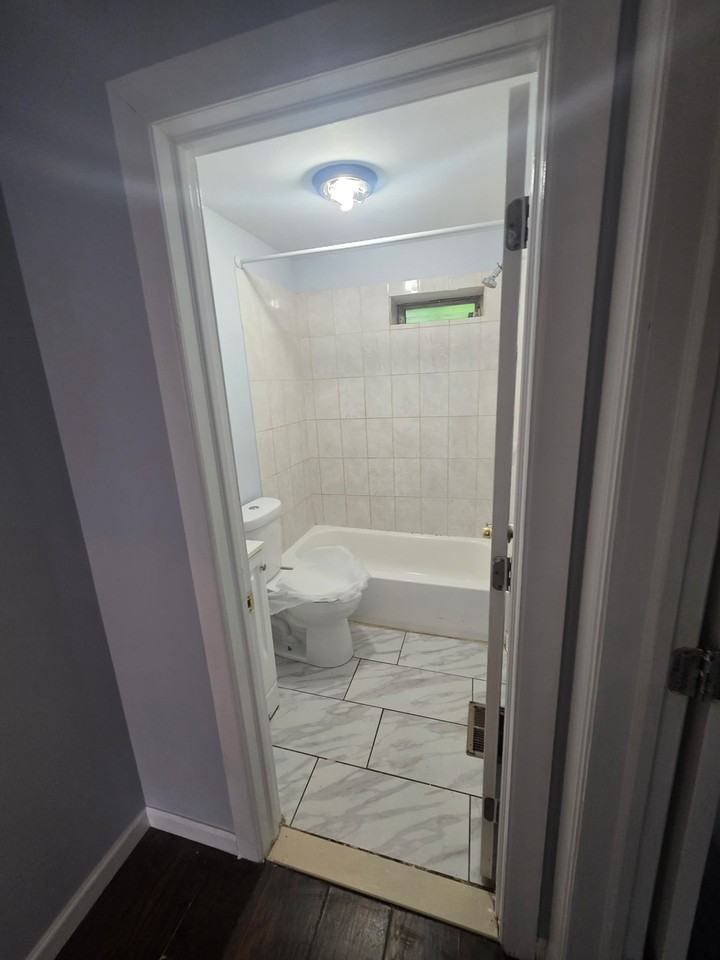 5915 Morton St - Photo 3 of 14