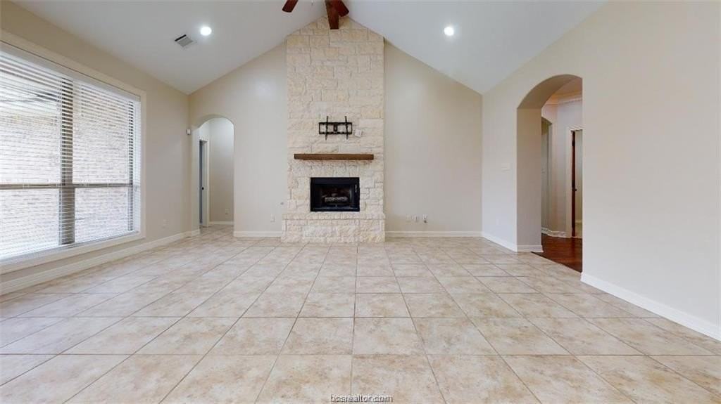 4270 Hollow Stone Dr - Photo 4 of 19