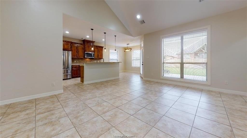 4270 Hollow Stone Dr - Photo 5 of 19