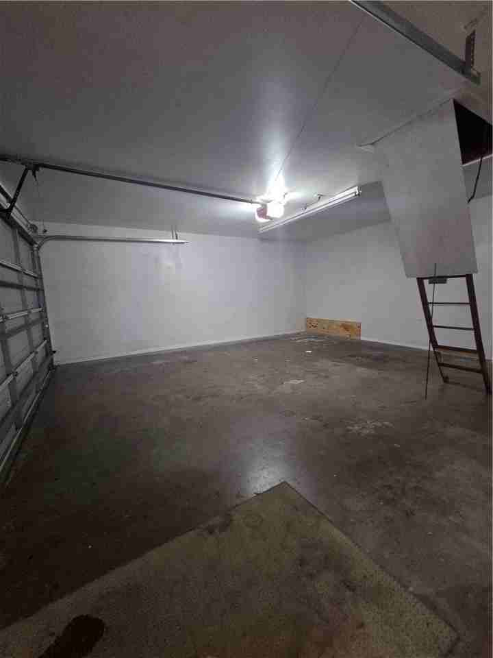 4402 Sutton Ln - Photo 4 of 19
