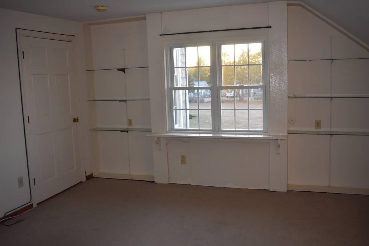 191 Main St #G - Photo 4 of 7