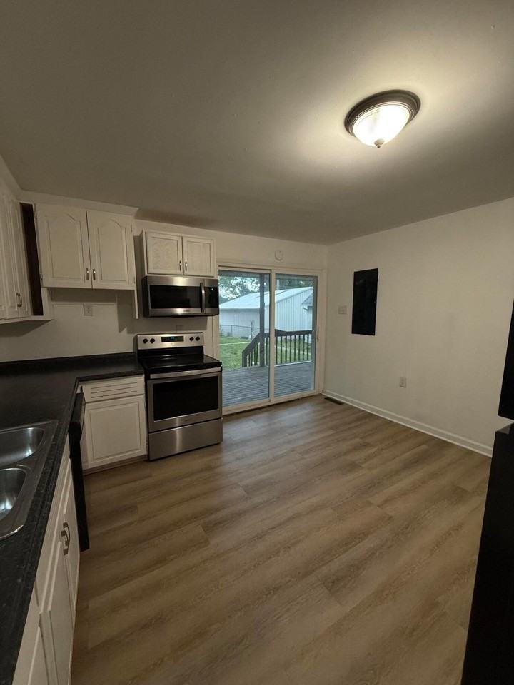416 Harrison Ave - Photo 2 of 25