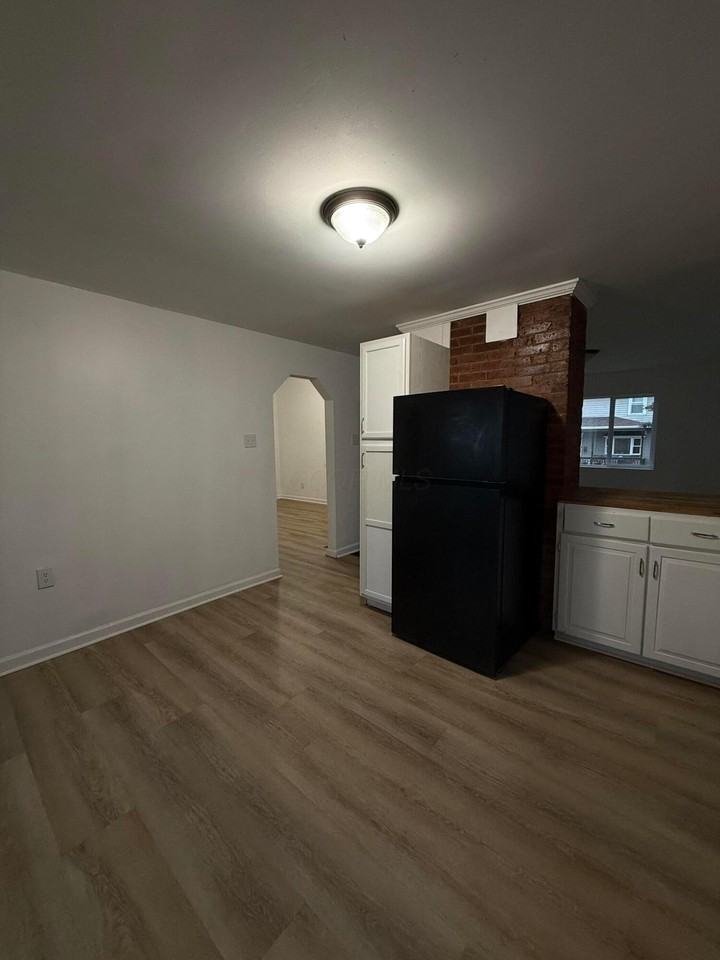 416 Harrison Ave - Photo 3 of 25