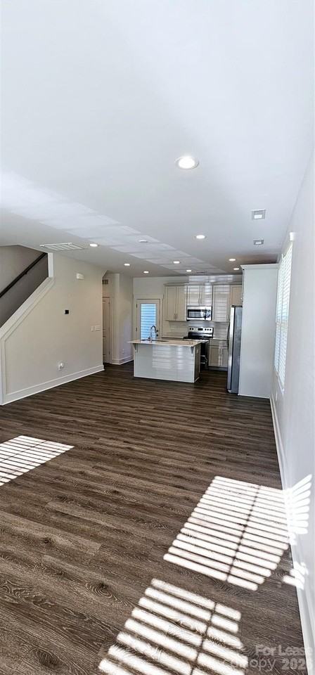 3915 Ironwood St - Photo 3 of 16