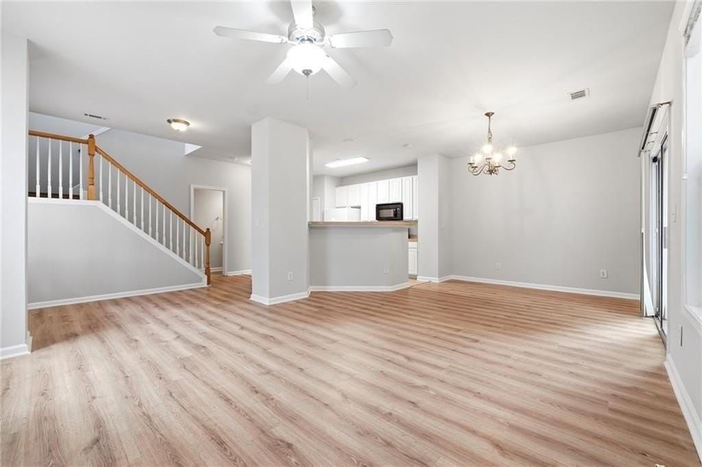 1006 Ivydale Cir - Photo 4 of 28