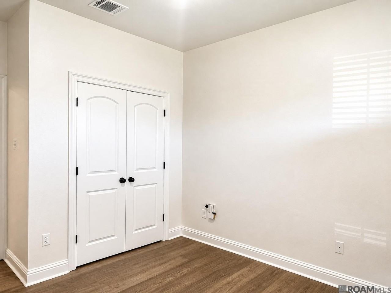 10028 Savannah Jane Ln - Photo 7 of 12