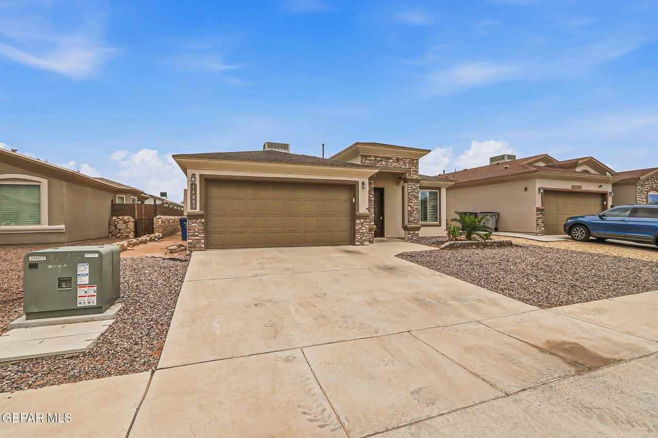 14809 Tierra Crystal Ave - Photo 3 of 38
