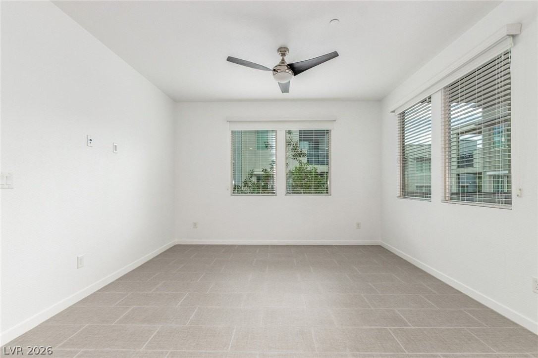 11257 Rainbow Peak Ave #208 - Photo 6 of 34