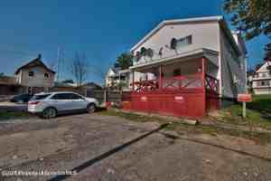 featured image of 1418 N Main Ave