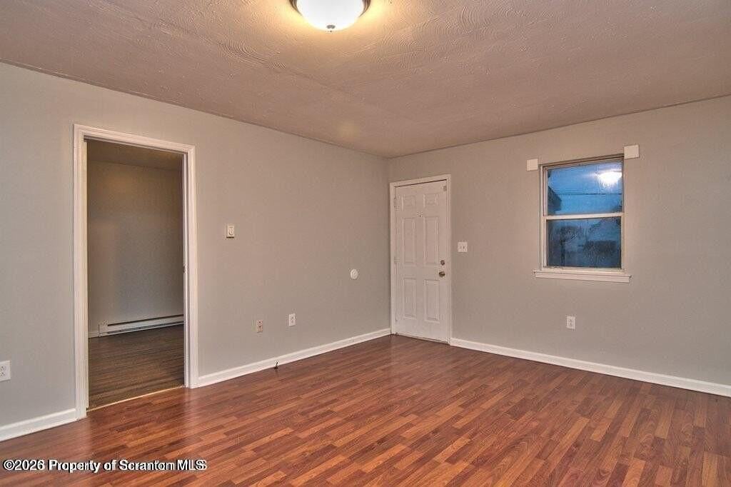 1418 N Main Ave - Photo 5 of 21